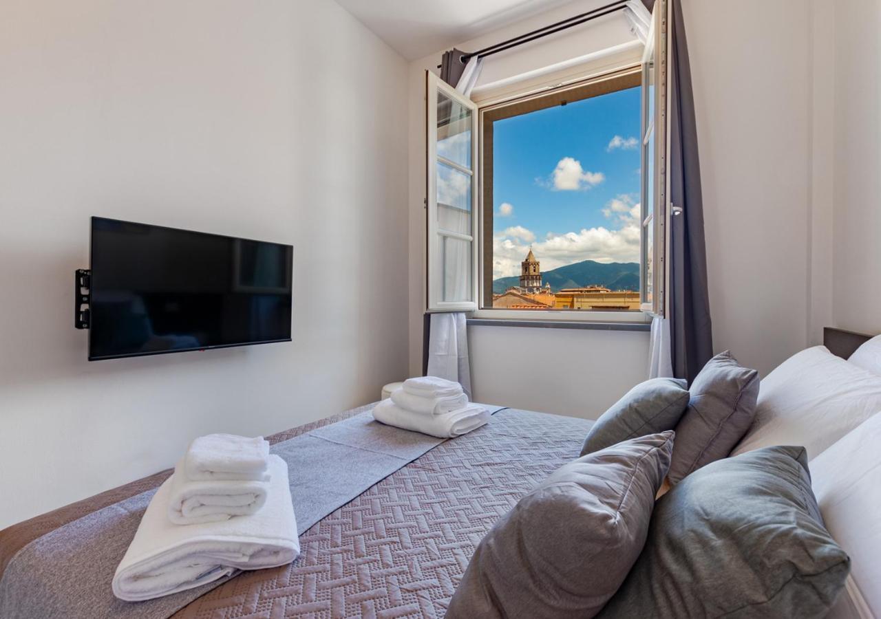 Tower View Luxury Apartment On The River Pisa Exterior photo